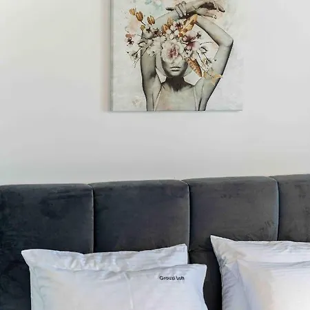 Grouzi Residences Апартаменты