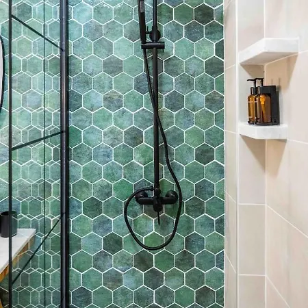 Grouzi Loft Apartmán *