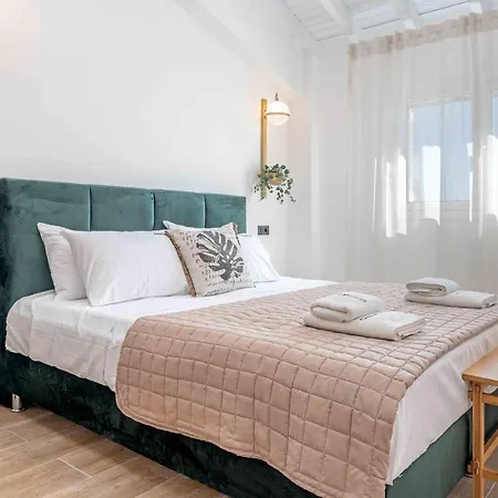 Апартаменты Grouzi Residences *