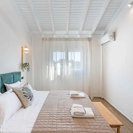Grouzi Residences Апартаменты
